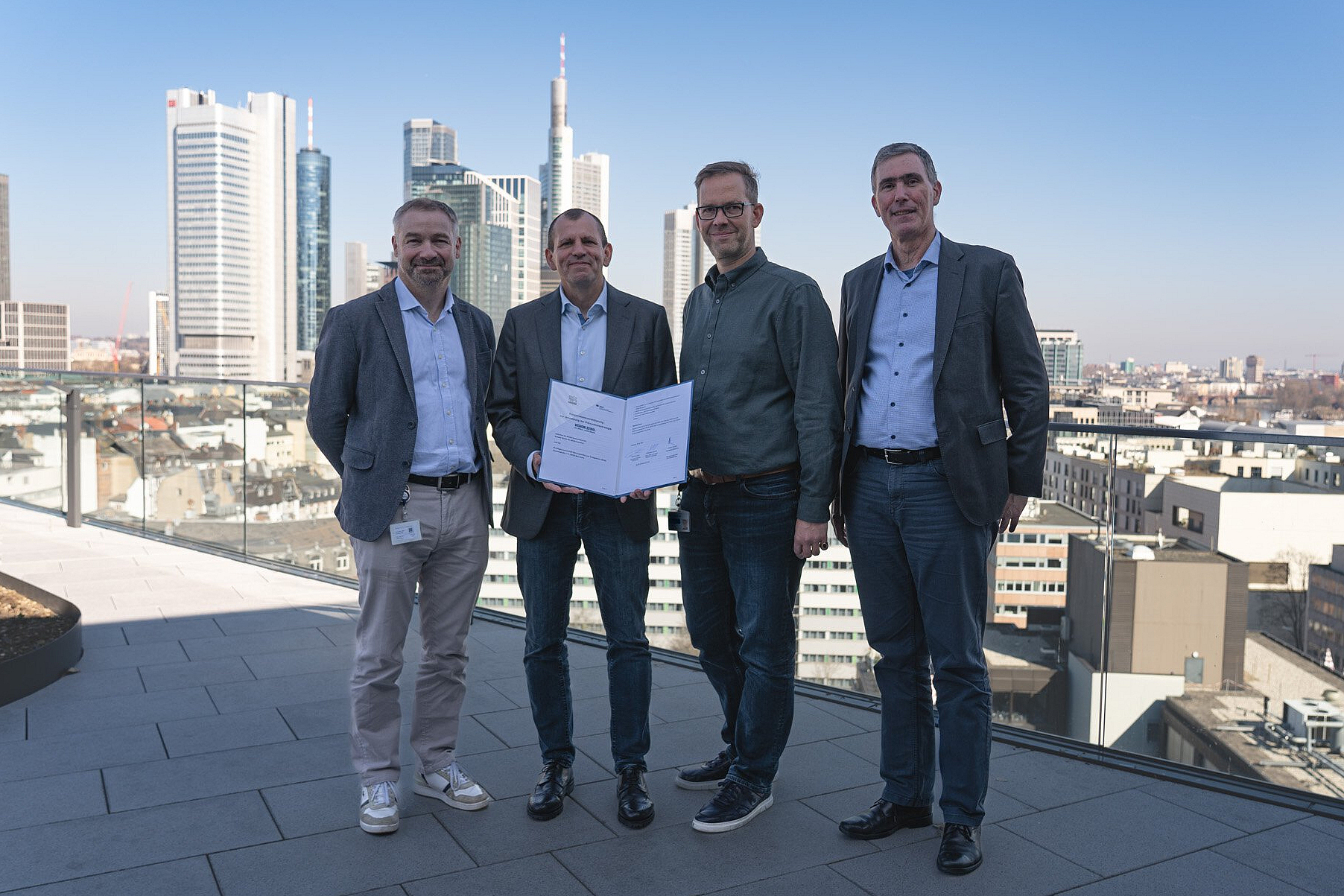Die Vision Zero Kooperationspartner von Nestlé mit Jörg Bergmann (2.v.l.)